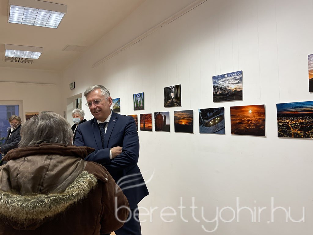 Naptárfotó pályázat - eredményhirdetés és kiállítás 36